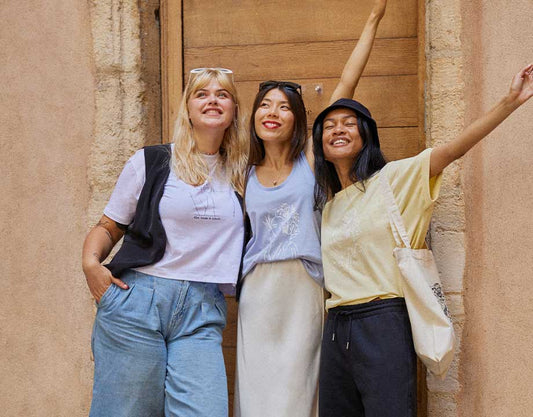 JOURNAL LA MODE FÉMINISTE ET L'EMPOWERMENT FÉMININ : LA TENDANCE DU VÊTEMENT ENGAGÉ - Leonor Roversi