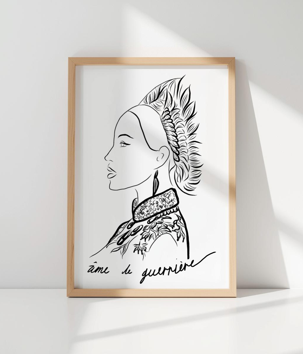 L’affiche Benten incarne la figure de la guerrière sage et éloquente, admirée pour sa force intérieure et son intelligence. 
Déclinée dans une illustration minimaliste en noir et blanc, cette création met en lumière l’essentiel : la force du regard, la posture, et le message. Une œuvre sobre et engagée, pensée comme un manifeste visuel, idéale pour une décoration murale contemporaine, épurée et inspirante.
Imprimée en format A4 (21 × 29,7 cm) sur un papier premium mat 225 g.