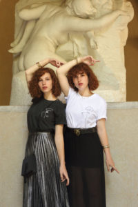 mannequins portent un tshirt qui représente une oeuvre de Gustav Klimt en coton bio