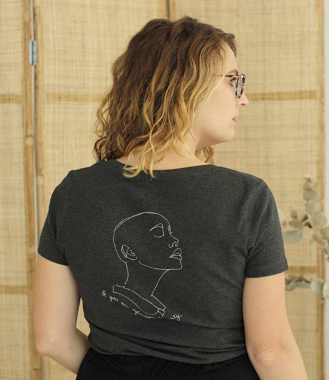 t-shirt Sekhmet noir en coton bio Leonor Roversi