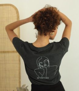 t-shirt themis noir en coton bio Leonor Roversi